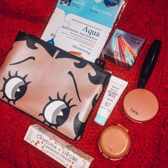 Makeup Lot - Picture 2 of 2